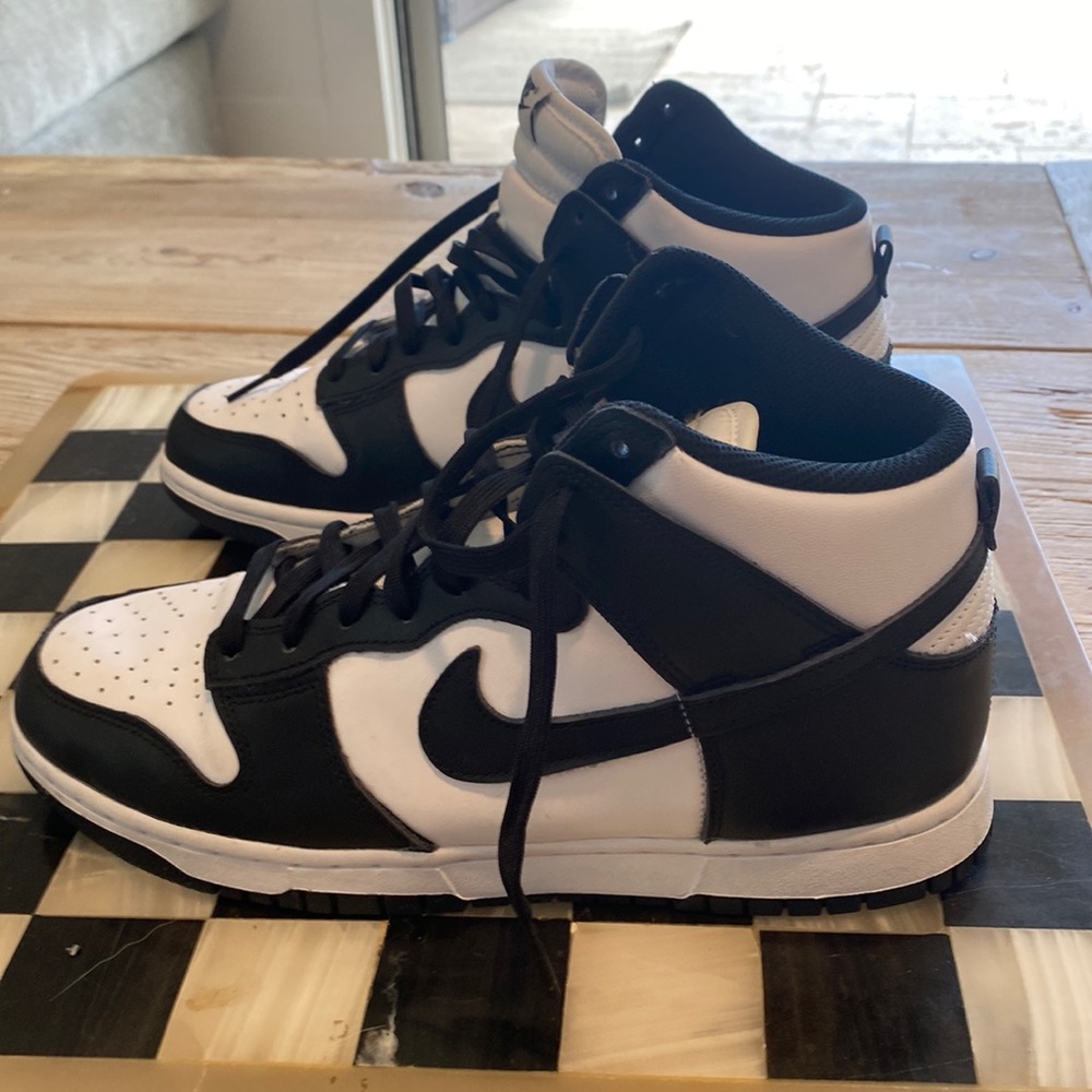 Nike Dunk High Panda